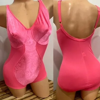 VTG  LADY MANHATTAN SECOND SKIN SATINY STRETCH Unlined Wire Free BODYSUIT 36C • $0.01