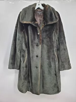1 Madison Women's Green Faux Fur Long Sleeve Button Front Coat Size Large • $15.99