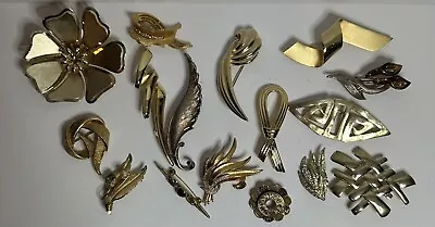Vintage Lot 16 Brooches Pins Gold Tone Rhinestones MOVING SALE Must Sell • $29.99