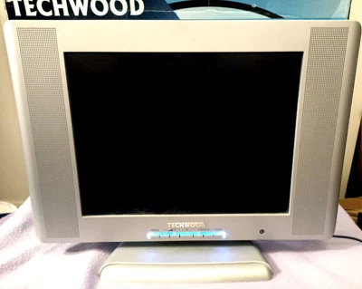 £9.45 • Buy 12V TV Techwood 15 Inch Flat Panel LCD TV With Built In Speakers