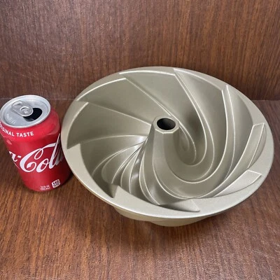 $36.36 • Buy Nordic Ware 10 Cup Heritage Bundt Pan Spiral Cake Pan 10  Wide - FAST FREE SHP