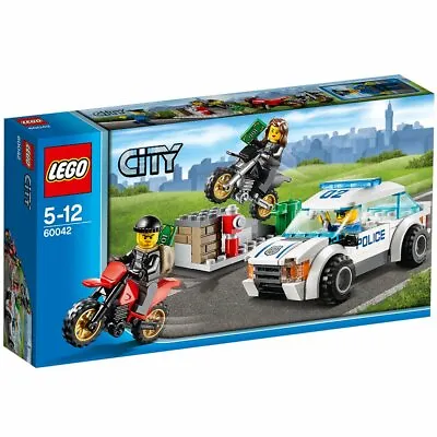 Lego City Town 60042 HIGH SPEED POLICE CHASE Robber Motorbike Car Crook NIB • $66.49