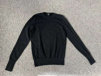 $25 • Buy Uniqlo Fine Merino Crew Neck Jumper S