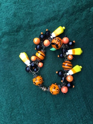 $18 • Buy Vintage Murano  Glass Halloween Bracelet Candy Corn, Pumpkins
