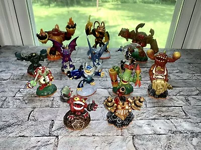 $40 • Buy Skylanders Giants Lot Of 14 Figures, XBOX 360 Portal Of Power And Tote Bag