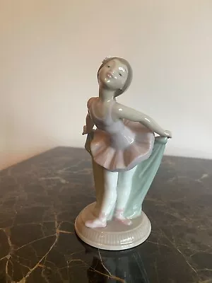 Lladro NAO BALLERINA NO 1151  My Recital  Porcelain Young Girl 1991 MINT • £18