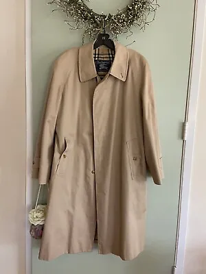 Authentic $1200 Burberry England Trench Car Coat 40R M Camden Japan • $350