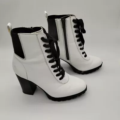 Pied A Terre White Vegan Boots High Stacked Heel Lace Up Size 8 • $32.95