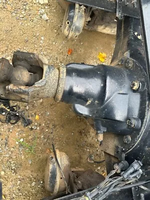 2017 Volvo VNL D13 REAR DIFFERENTIAL AXLE ASSEMBLY 2.47 RATIO • $1000
