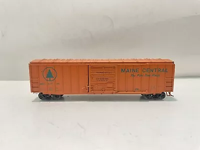 Athearn Trains Ho Scale Model Train 50’ Maine Central Boxcar #31744 • $2.50