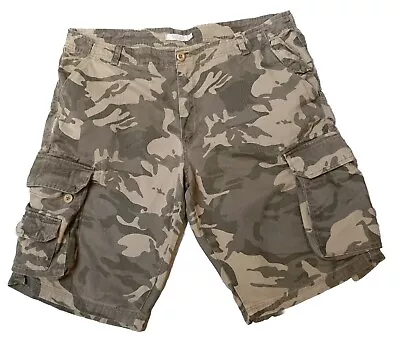 W&B Mens Camouflage Cargo Multi Pocket Shorts W42 • £15.99