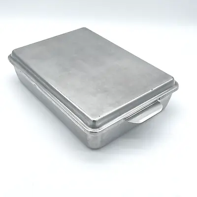 Vintage Aluminum Cake Lasagna Pan With Snap Locking Cover 13 X 9 1/2 X 2 5/8 • $19.97