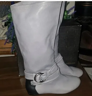 B Makowsky Boots • $49
