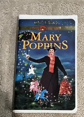 Mary Poppins (VHS 2000 Gold Collection Edition) • $6