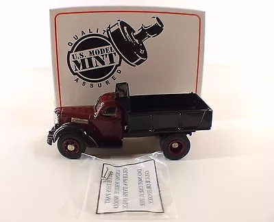 US Model USA N° US-19 Truck International KB12 Tipper 1947 14 CM MIB • $176.19