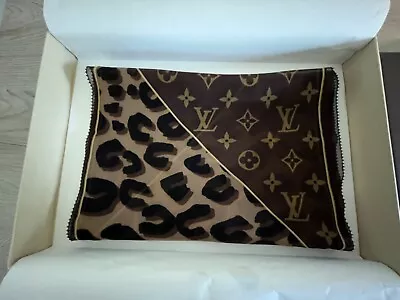 Louis Vuitton Leopard And Monogram Scarf • £281.22