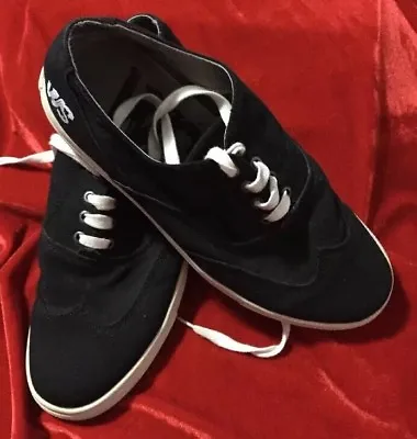 Gorgeous Authentic Windsor Smith Designer Sneakers Shoes Black • $28.90