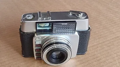 Vintage German Made Ilford Sportsmaster 35mm Camera & Case. C.1961 • £5