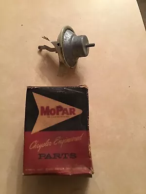 NOS Mopar 1962-1966 Plymouth Dodge Chrysler Vacuum Advance 318 V8 Wide Block • $40