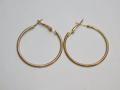 A957-vintage Pierced Earrings~gold Tone~hoops~classic Look~1.5  Wide • $6.75