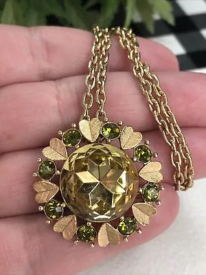 Vintage AVON Green Rhinestone Gold Tone Hearts Necklace Or Pin • $0.99