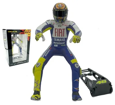 Minichamps Valentino Rossi Yamaha MotoGP 2009 Riding Figurine - 1/12 Scale • $75.78
