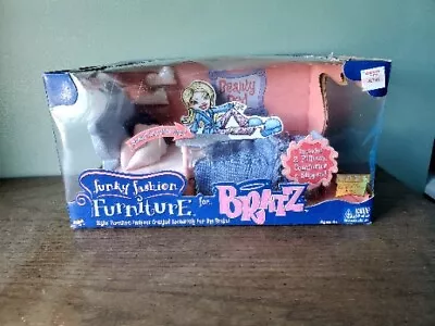 VTG 2002 MGA Bratz Funky Fashion Furniture Beauty Bed New & Sealed • $199.99