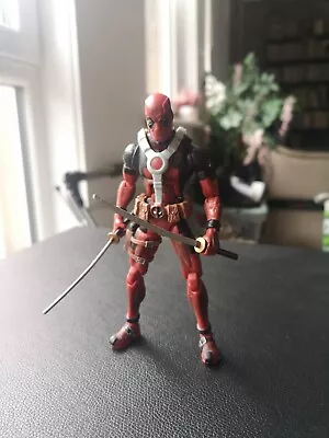 Marvel Legends Deadpool (2011 Release) • £17