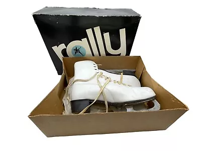 Rally Vintage White Ice Skates Womens Size 9 Brookfield Blades White • $31.50