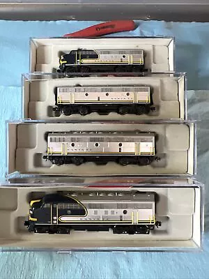 N Scale Santa Fe Locomotives 4 2a2b • $320