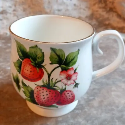 Felix Import Fine Bone China Mug Strawberries Strawberry London  • £5