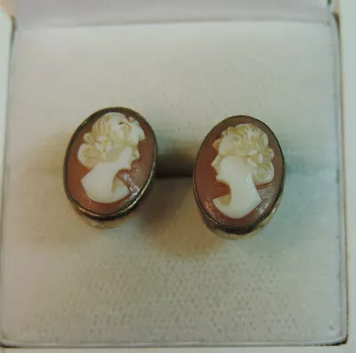 Vintage Van Dell Gold Filled Carved Cameo Silouette Screw Back Earrings Cb 98.11 • $40.49