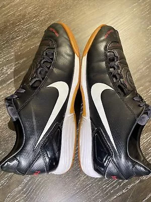 Nike Total 90 Shoot Indoor Black/Red Football/Soccer Shoes Cleats US9 UK8 • $89