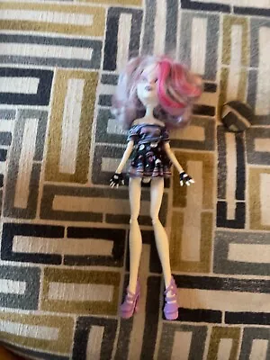 Monster High Catrine DeMew Scaris City Of Frights With Shoe • $26.99