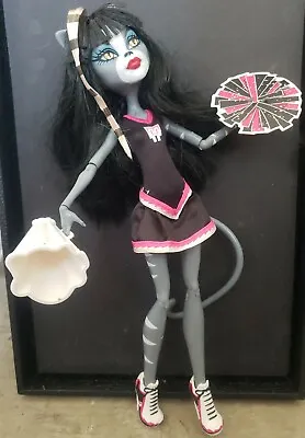 Monster High Fearleading Cheerleader Werecat Purrsephone Doll Complete! • $39.99