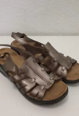 Clarks  Ultimate Comfort Collection Lexi Marigold Metallic  Sandals Size 9.5 • £26.01