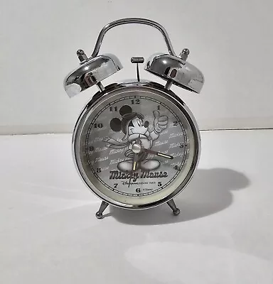 Disneyland Resort Paris - Mickey Mouse - Retro Chrome Alarm Clock - No Batteries • £11.50