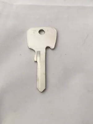 Key Blank For 190 220s 230 250 W108 W110 W111 W113 MB59 • $9.99