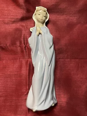 Lladro Nao #0298 Nun In Blue & White Habit Praying • $19.95