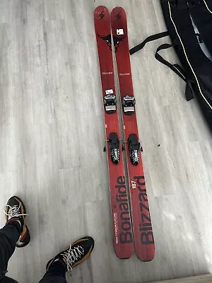 Skis  • $100