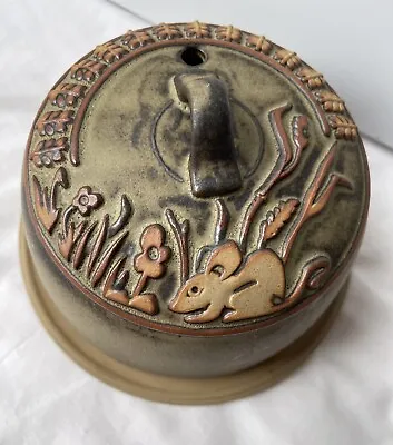 https://www.dealsanimg.com/img/UYYAAOSw9MtlW69v/tremar-studio-pottery-vintage-1970s-lidded-dome-cheese-dish-with-mouse.webp