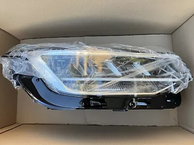 22-23 Vw Tiguan Right Rh Passenger Headlight Head Light Led S / Se / R • $499.99