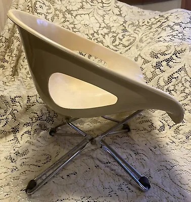 VTG Cosco GO SEAT MINI CHAIR PALE YELLOW/CREAM Eames Era Child's Booster Seat • £43.43