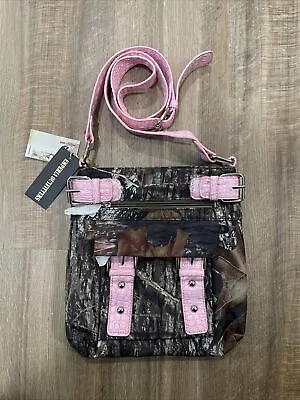 NWT Mossy Oak Emperia Outfitters Crossbody Bag Camouflage With Pink Accents • $29.75