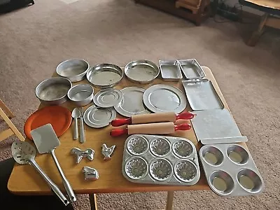 Vintage Child's Toy Aluminum Baking Cookware Cooking Kitchen Bake Set 25 Pieces • $15