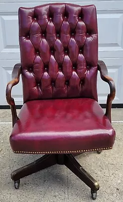 *G) Vintage Red Tufted Leather Backrest Executive Office Swivel Chair Mahogany • $399.99