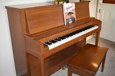 Baldwin Upright Piano With Bench • $35