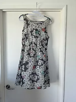 $10 • Buy Sportsgirl Dress Size 10