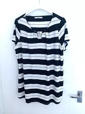 Lovely Black & White Stripe Longline Viscose Top Size 18 Vgc • £0.99