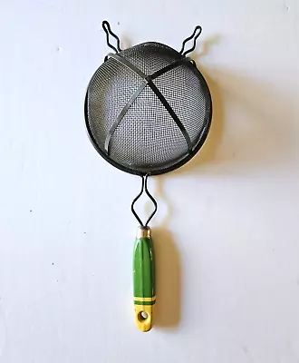 Vintage Wire Mesh Kitchen Strainer Green & Yellow Wood Handle - 5  Diameter • $8.90